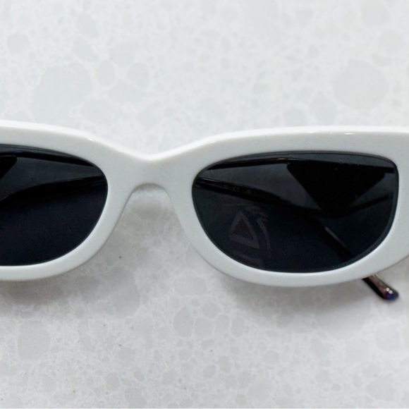 Brand New Prada White PR14YS Rectangular Sunglasses - Picture 7 of 9
